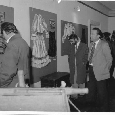 HR-DAOS-1943 2.3., Prosvjetno-kulturna djelatnost DAOS-a - zbirka fotografija, izložba