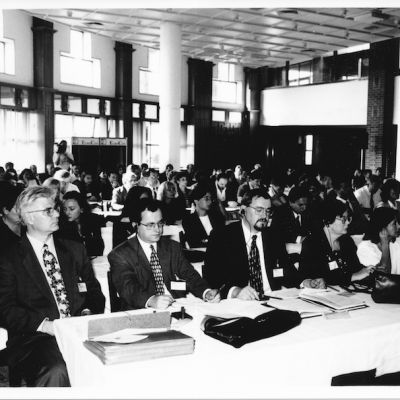 HR-DAOS-1943 4.3., Prosvjetno-kulturna događanja u DAOS-u - zbirka fotografija, Arhivsko savjetovanje, Bizovac, 1997.